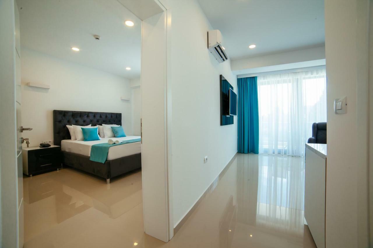 Hotel Ambiente Ulcinj Exterior photo